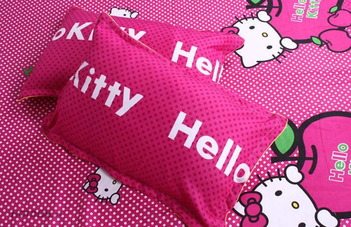 Bộ Ga Gối Cotton Nhung Hello Kitty Chấm Bi Trắng Nền Hồng