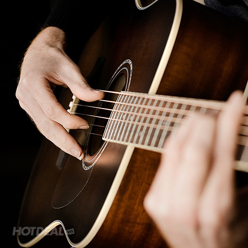 Voucher Mua Đàn Guitar Chính Hãng
