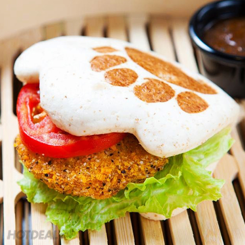 Combo Burger Tay Gấu Đầu Tiên Tại Việt Nam