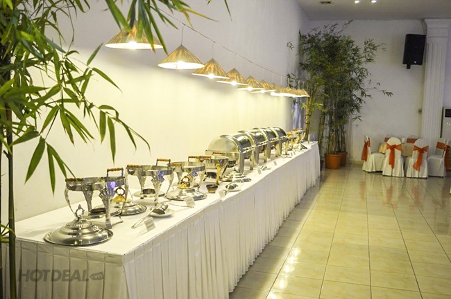 Buffet Tối Gần 50 Món Chay Đặc Sắc Tại Sài Gòn Phố Palace