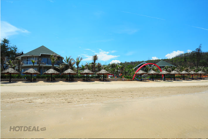 Sandunes Beach Resort & Spa Phan Thiết + Ăn Trưa/Tối 2N1Đ Cho 2 Người